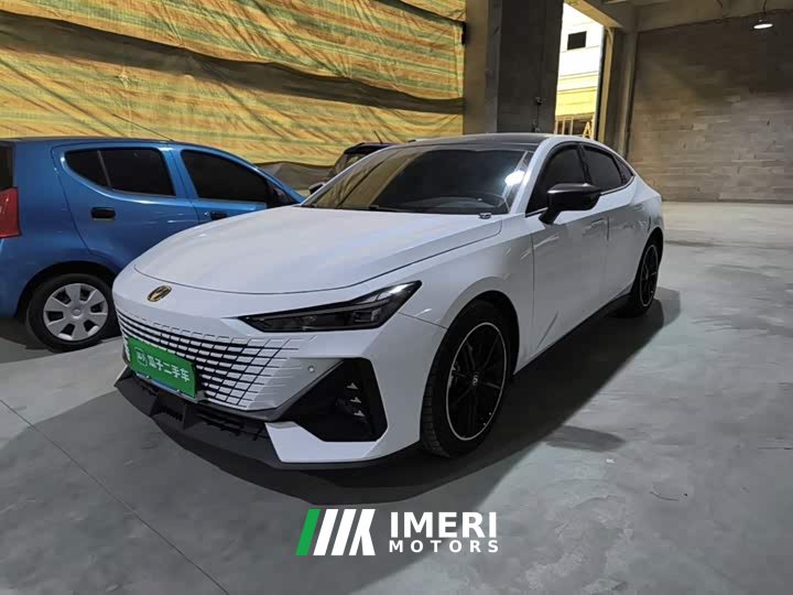 Changan UNI-V 1.5T Premium Version