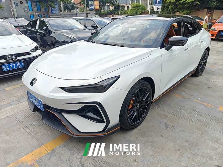 Changan UNI-V 2.0T Version