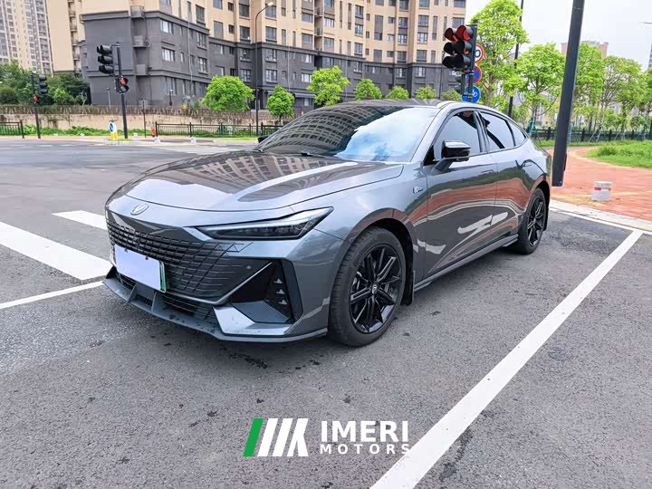 Changan UNI-V iDD 1.5T 113km Version