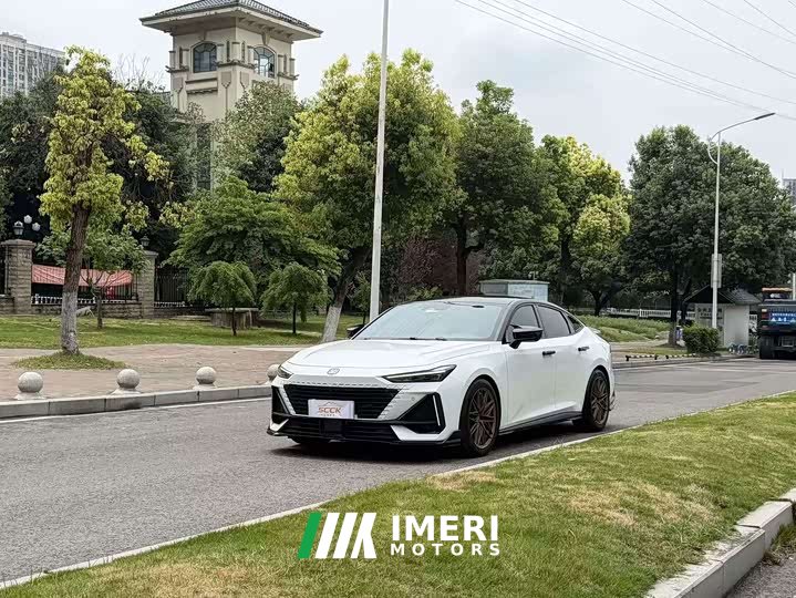 Changan UNI-V 1.5T Premium Version