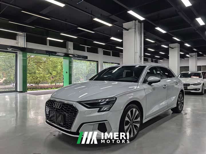 Audi A3 Sportback 35 TFSI Version