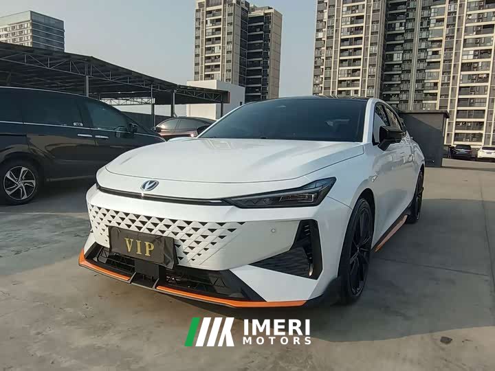 Changan UNI-V 1.5T Premium Version