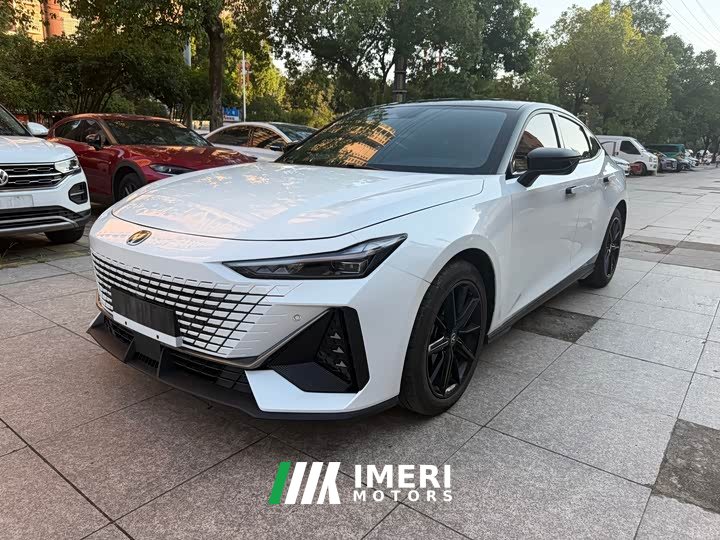 Changan UNI-V 1.5T Premium Version