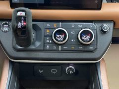 Land Rover Defender 110 3.0T P400 Dark Edition - ფოტო 17