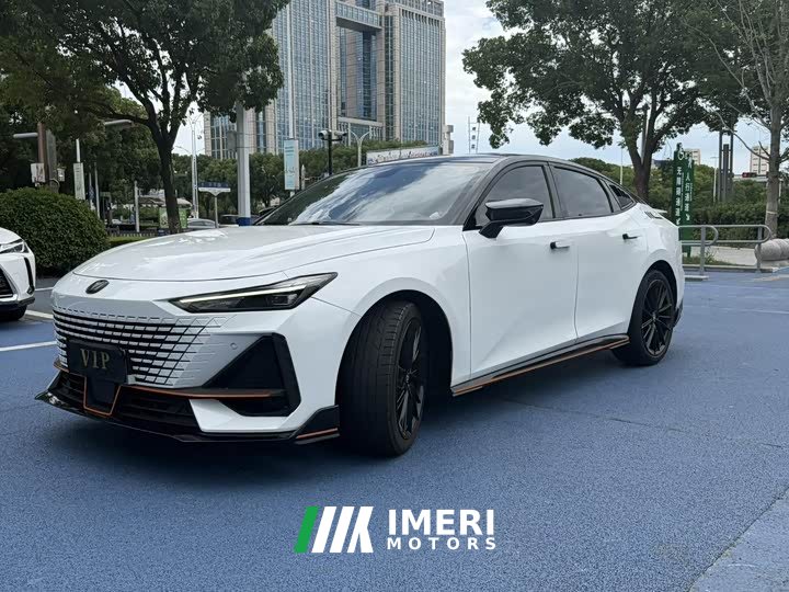 Changan UNI-V 1.5T Deluxe Version