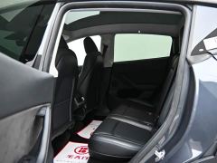 Tesla Model Y Rear-Wheel Drive - ფოტო 12