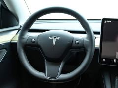 Tesla Model Y Rear-Wheel Drive - ფოტო 18