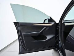 Tesla Model Y Rear-Wheel Drive - ფოტო 19