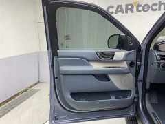 Lincoln Navigator Presidential Series 3.5T - photo 16