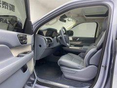Lincoln Navigator Presidential Series 3.5T - photo 17