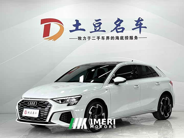 Audi A3 Sportback 35 TFSI Luxury Version