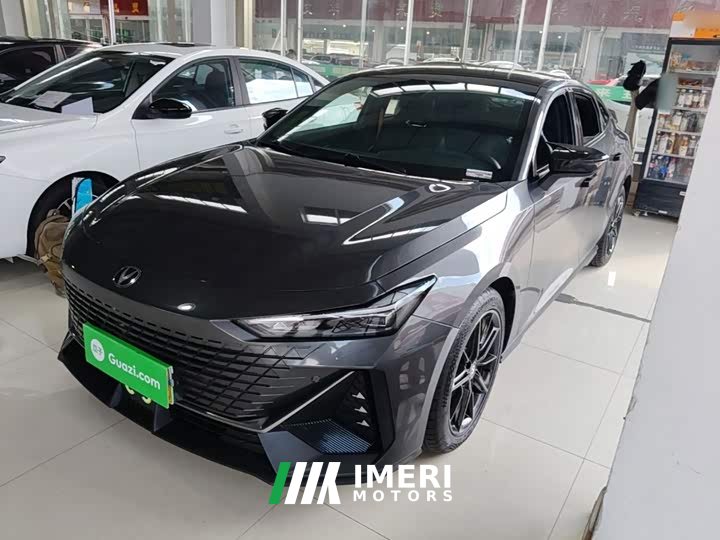 Changan UNI-V 1.5T Premium Version