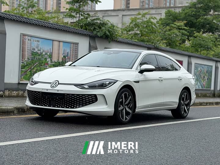 Lynk & Co Lingdu L 280TSI DSG Hot Edition