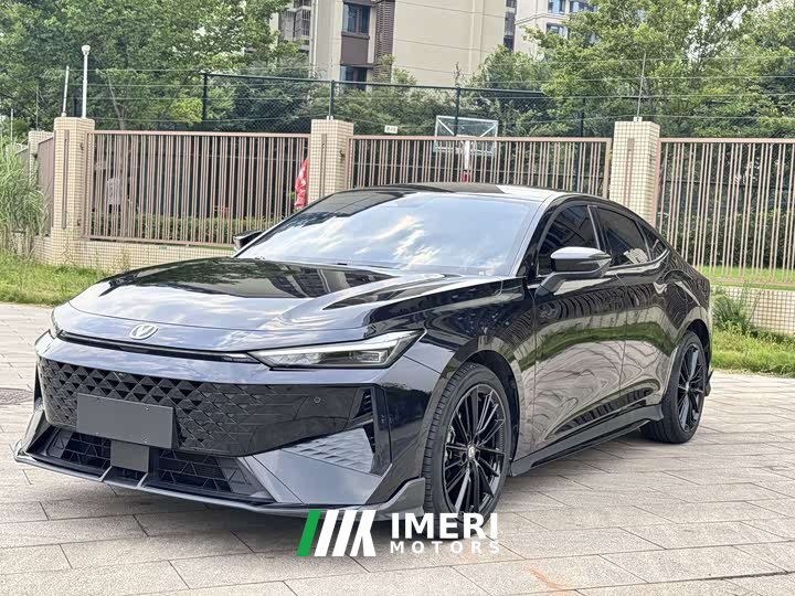 Changan UNI-V 1.5T Premium Version