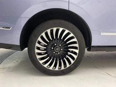 Lincoln Navigator Presidential Series 3.5T - фото 11