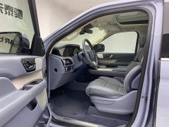Lincoln Navigator Presidential Series 3.5T - фото 17