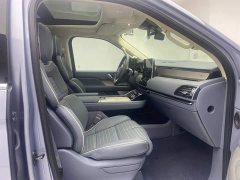 Lincoln Navigator Presidential Series 3.5T - фото 18
