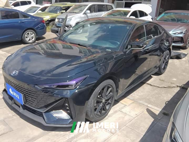 Changan UNI-V 1.5T Premium Version