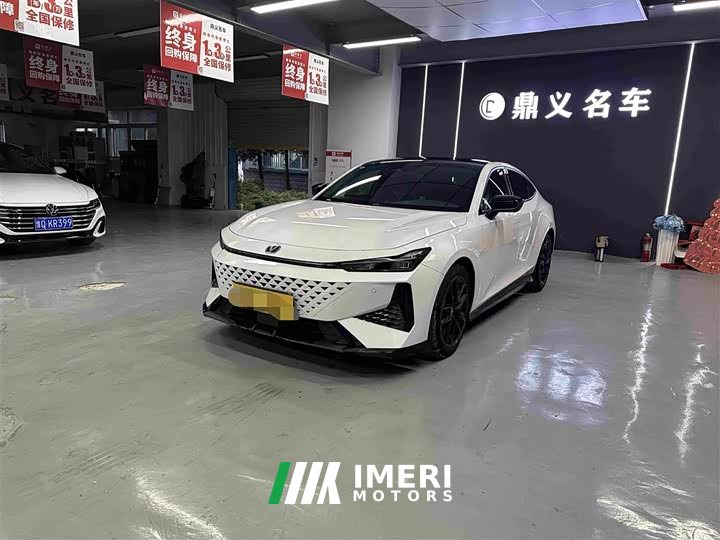 Changan UNI-V 1.5T Premium Version
