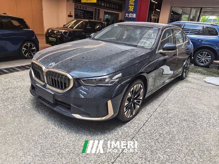 BMW 5 530Li Deluxe Version Luxury