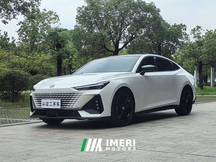Changan UNI-V 1.5T Premium Version