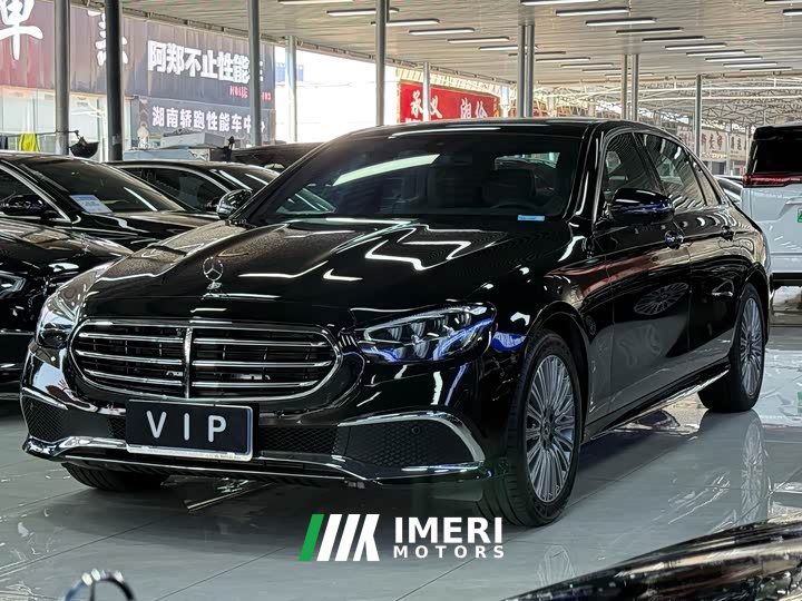 Mercedes-Benz E 300 L Luxury Version