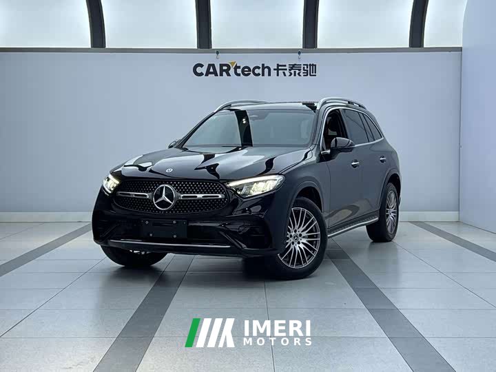 Mercedes-Benz GLC 300 L 4MATIC Version 7