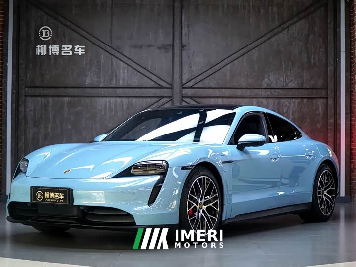 Porsche Taycan 4S