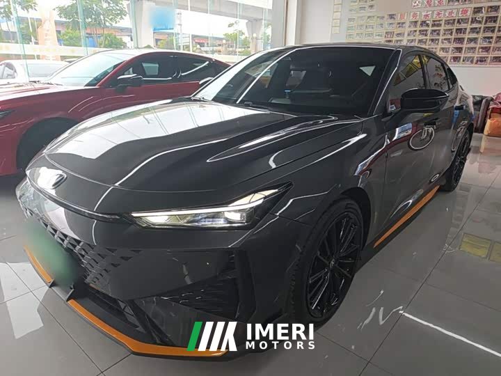 Changan UNI-V 1.5T Premium Version