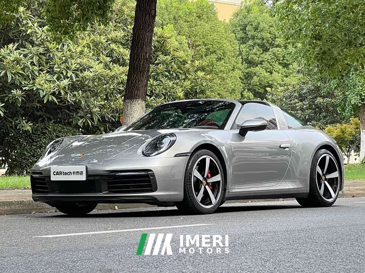 Porsche 911 Targa 4 3.0T