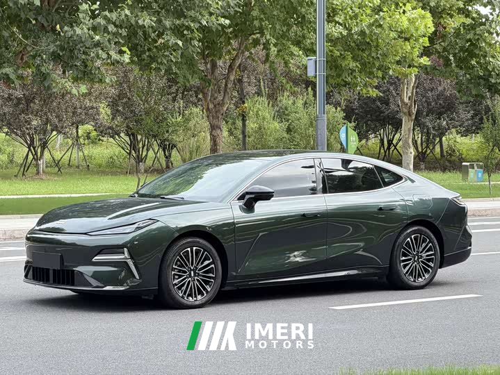 Geely 8 130km EM-i Deluxe Edition