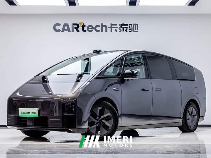 Li Auto MEGA Ultra