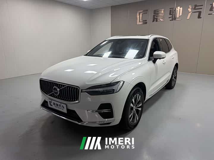 Volvo XC60 B5 four-wheel drive Zhiyi luxury version