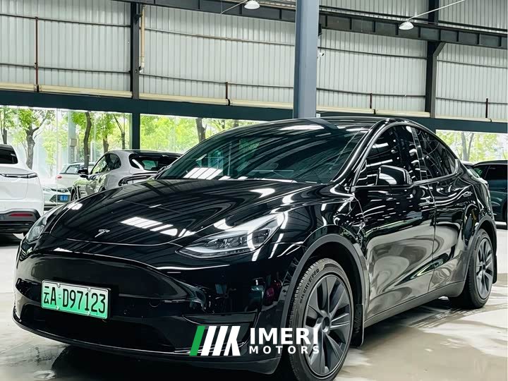 Tesla Model Y Edition