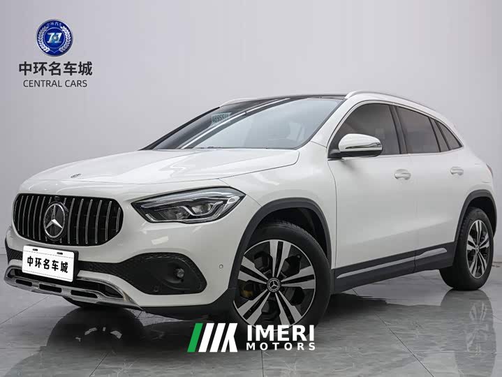 Mercedes-Benz GLA 200