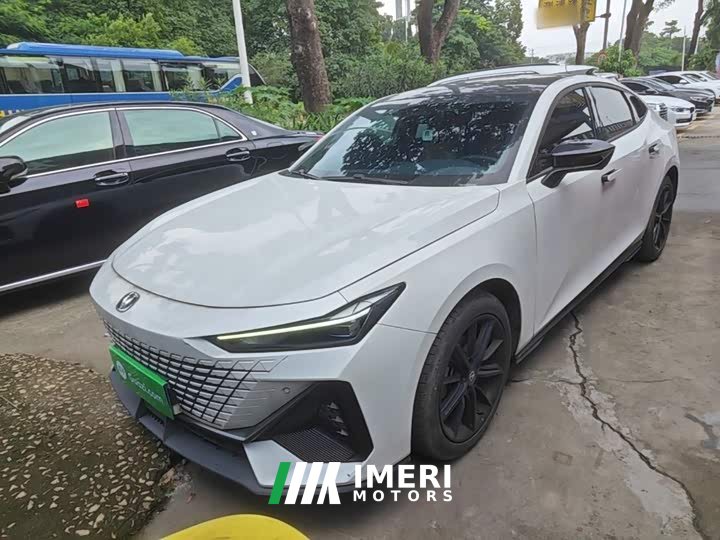 Changan UNI-V 1.5T Premium Version