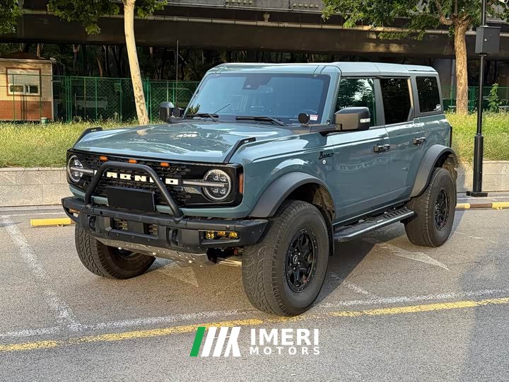 BMW Bronco 2.7T Edition