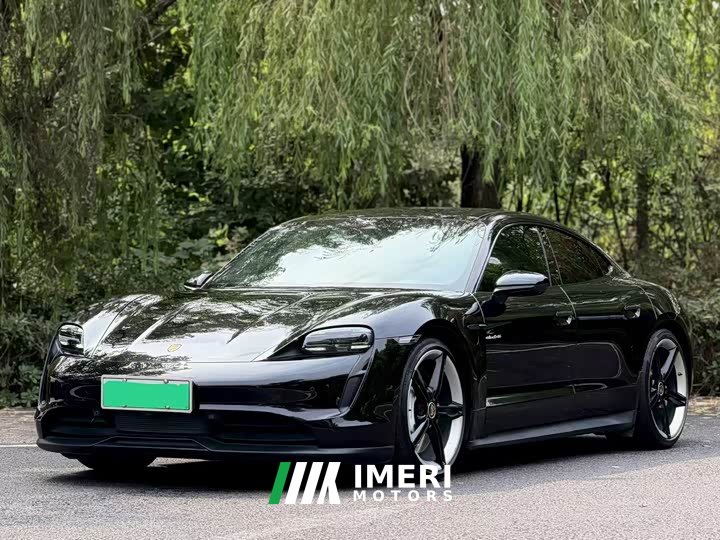 Porsche Taycan 4S