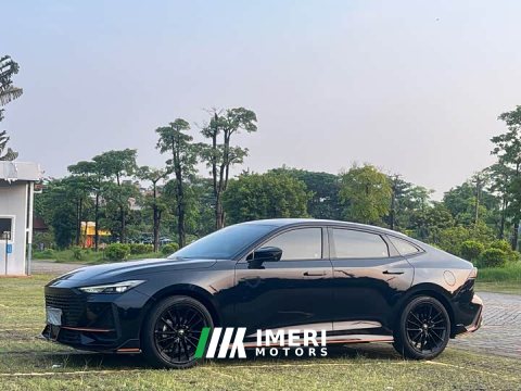 2023 Changan UNI-V 1.5T Edition - ავტომობილი ჩინეთიდან