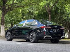 BMW 5 530Li Deluxe Version M - ფოტო 6