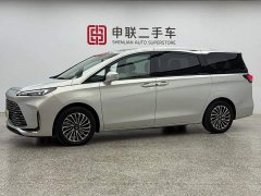 Buick GL8 Deluxe Edition - ფოტო 1