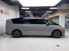 Li Auto MEGA Home Edition - ფოტო 3