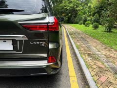 Lexus LX 570 Edition - ფოტო 16