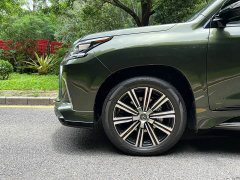 Lexus LX 570 Edition - ფოტო 17