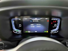 FAW HQ9 PHEV 2.0T AWDBusiness Edition - ფოტო 11