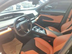 Changan UNI-V 1.5T Premium Version - ფოტო 4
