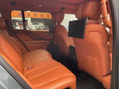 Yangwang U8 Luxury Edition - ფოტო 4