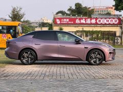 Lynk & Co 07 EM-P 126Long Range Ultra H7 - ფოტო 10