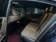 Lexus ES 300h Edition - ფოტო 7