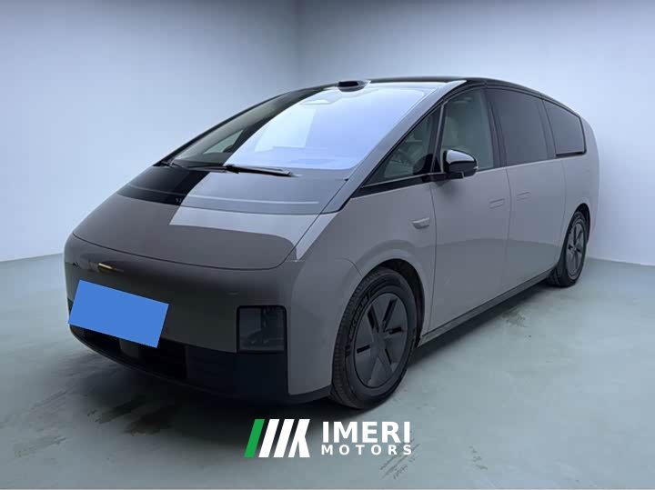 Li Auto MEGA Ultra Edition - ავტომობილი ჩინეთიდან